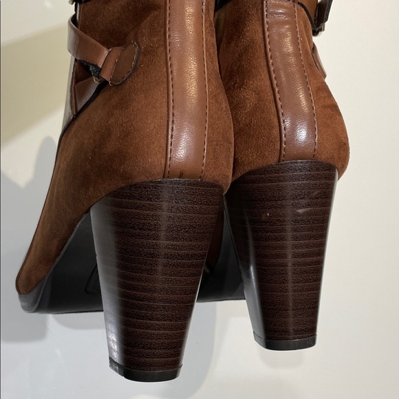 *NEW* Andrew Geller Ankle Booties - Picture 8 of 15